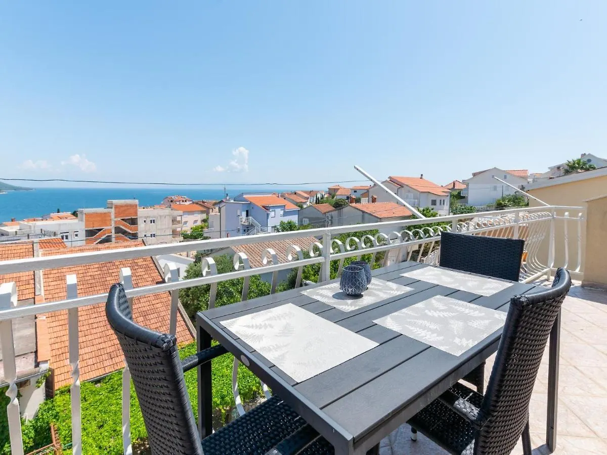 Apartment Siesta Trogir