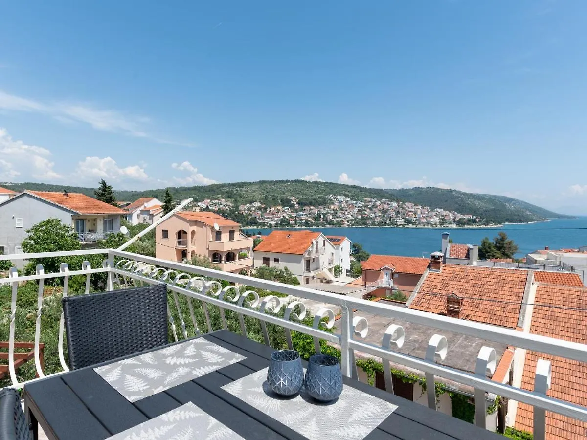 Apartment Siesta Trogir