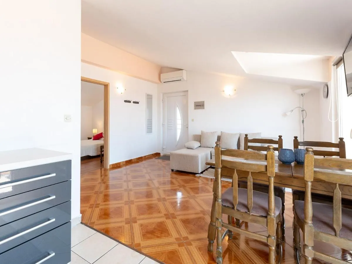Apartment Siesta Trogir