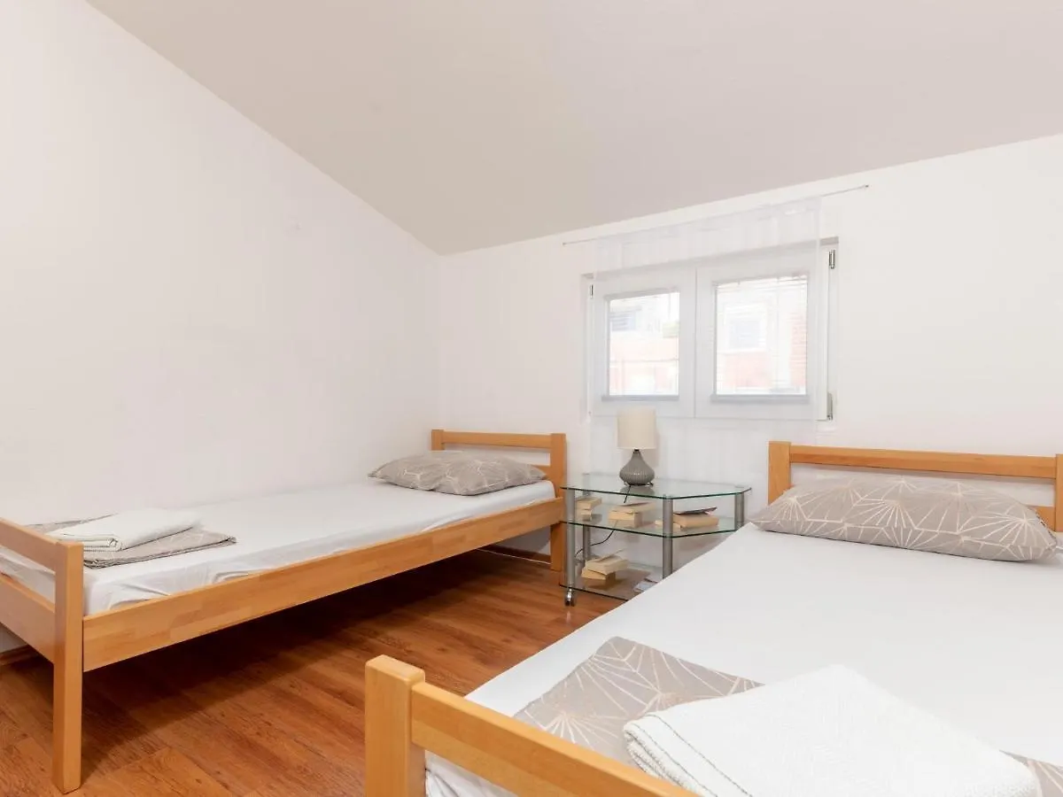 Apartment Siesta Trogir Croatia